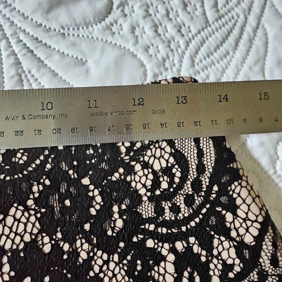 Mini Scuba Material Skirt. Lace Look, Back Zipper Closure, Size M - Picture 8 of 9